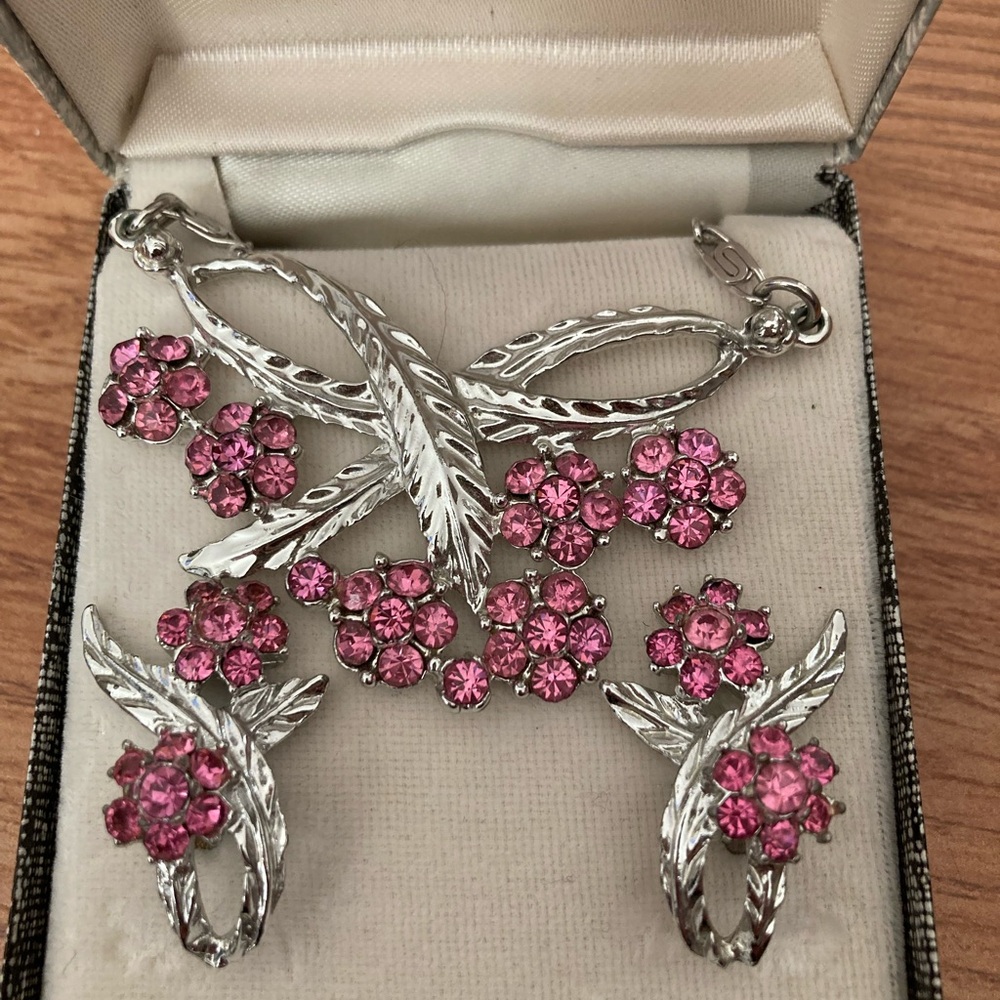 Elegant Silver and Pink Floral Rhinestone Earrings(clip) and Necklace